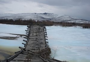 Строительство мостового перехода через р. Кюбюме на 1 км автомобильной дороги «Оймякон», республика Саха (Якутия)