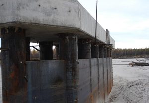 Строительство мостового перехода через р.Чыбыда на км 614 автомобильной дороги «Вилюй». Республика Саха (Якутия)